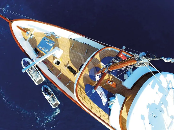 CLARITY - 49m Bilgin CLARITY - 49m Bilgin