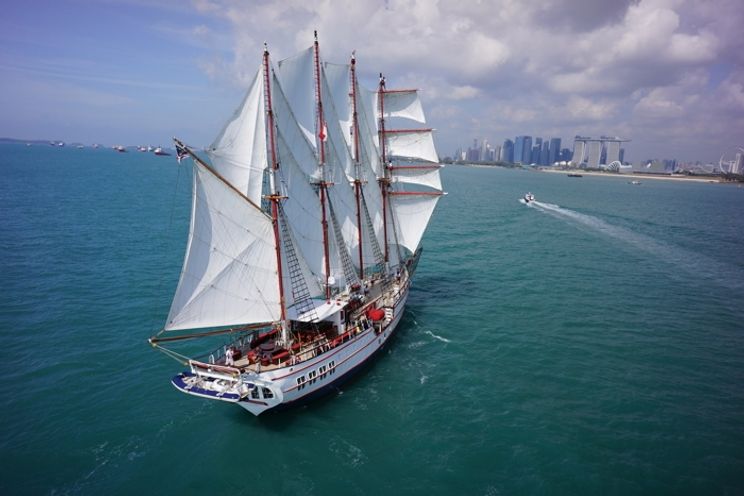 Charter Yacht Classic Sailing Yacht - Guest Capacity 149 - Singapore