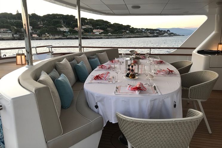 Charter Yacht CORNELIA - RMK Marine 34m - 4 Cabins - Monaco - Cannes - St Tropez - Portofino