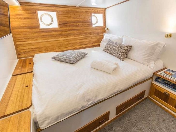 master cabin master cabin
