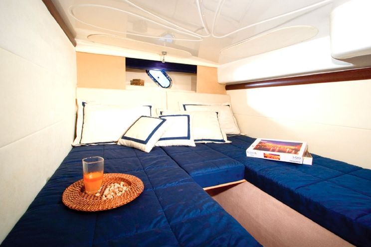 Charter Yacht Cranchi 41 Endurance - 8 Guests Cruising - Porto Cervo - Olbia - Cannigione