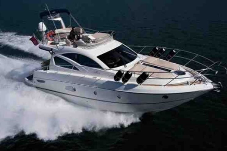 Charter Yacht Cranchi 43 - 2 Cabins - Miami Day Boat Rental - Miami - South Beach - Biscayne Bay
