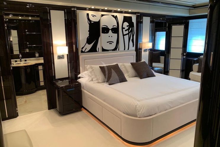 Charter Yacht CRAZY - Mangusta 130 - 5 Cabins - Cannes - Golfe Juan - Monaco - Antibes - St Tropez