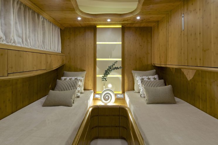 Charter Yacht CUDU - Maiora 90 - 4 Cabins - Athens - Mykonos - Kos - Lefkas - Paros