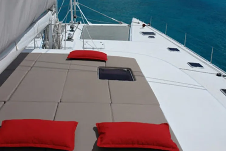 Charter Yacht LONESTAR - Custom 85 Catamaran - 6 Cabins - Seychelles
