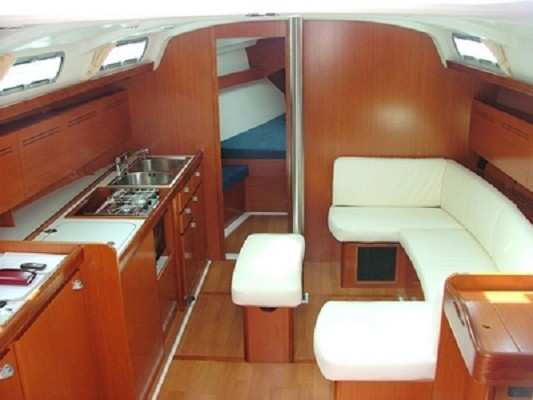 Charter Yacht Cyclades 43.4 - 4 Cabins - Procida - Naples