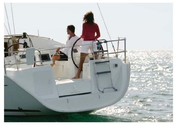 Charter Yacht Cyclades 43.4 - 4 Cabins - Procida - Naples