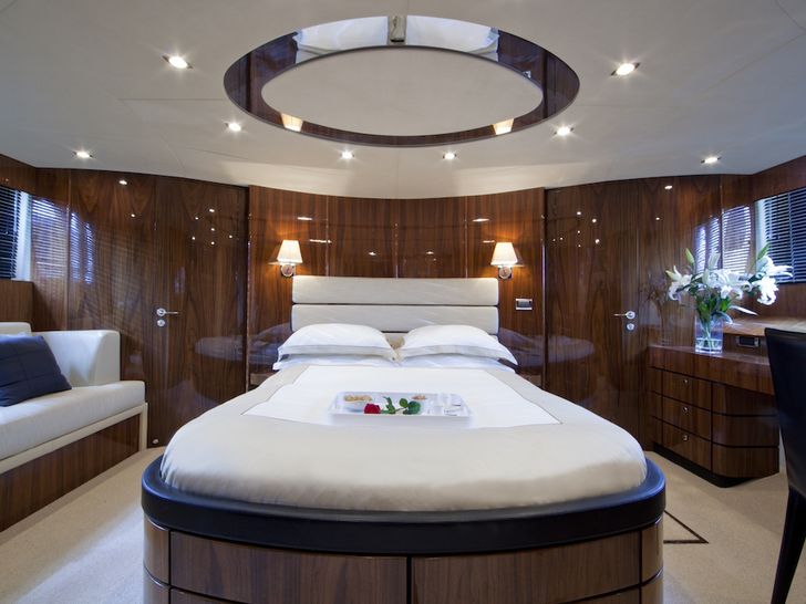 D5 - Master Cabin D5 - Master Cabin