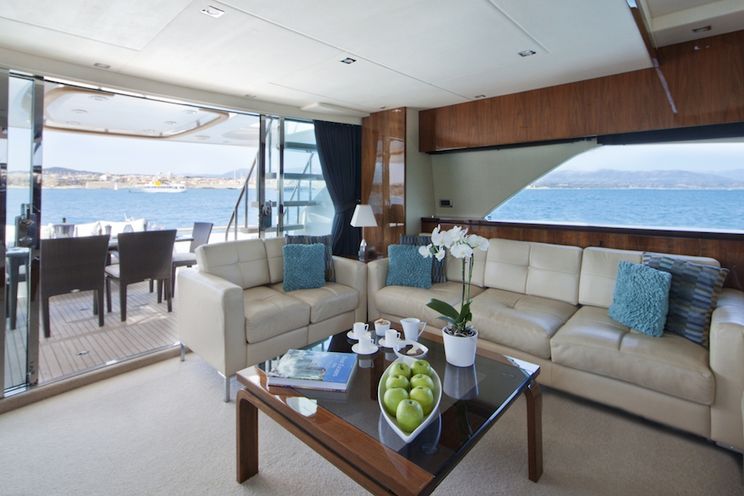 Charter Yacht D5 - Fairline Squadron 78 - 4 Cabins - Antibes - Cannes - Monaco - St Tropez