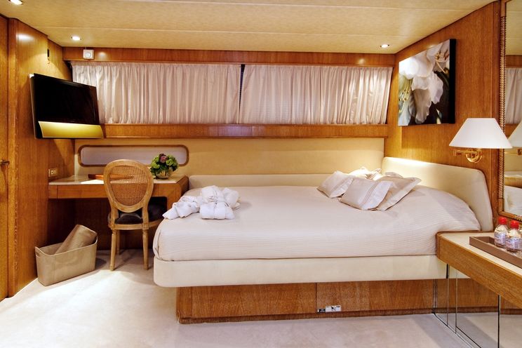 Charter Yacht SEA LADY II - Souter&Son 41m - 5 Cabins - Nice - Cannes - Monaco