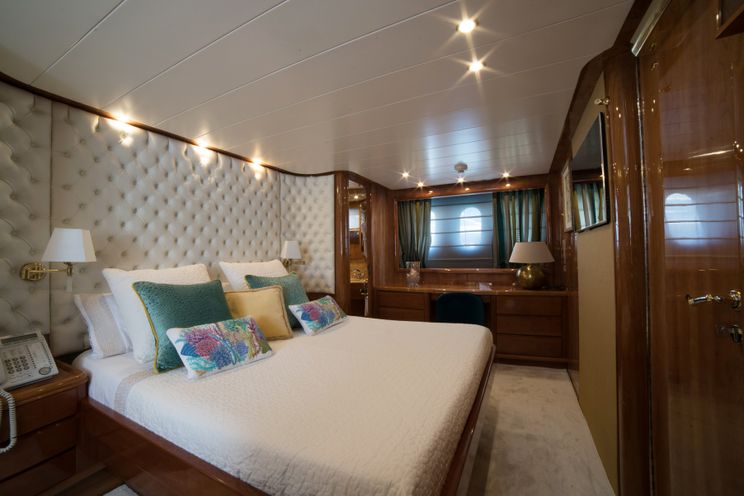 Charter Yacht D`ARISTOTELIS - Canados 24m - 4 Cabins - Castellamare di Stabia - Naples - Pompeii - Capri - Amalfi Coast