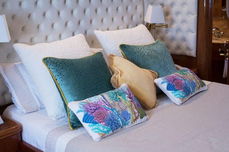 Charter Yacht D`ARISTOTELIS - Canados 24m - 4 Cabins - Castellamare di Stabia - Naples - Pompeii - Capri - Amalfi Coast