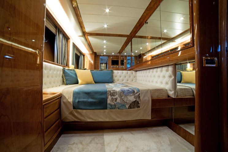 Charter Yacht D`ARISTOTELIS - Canados 24m - 4 Cabins - Castellamare di Stabia - Naples - Pompeii - Capri - Amalfi Coast