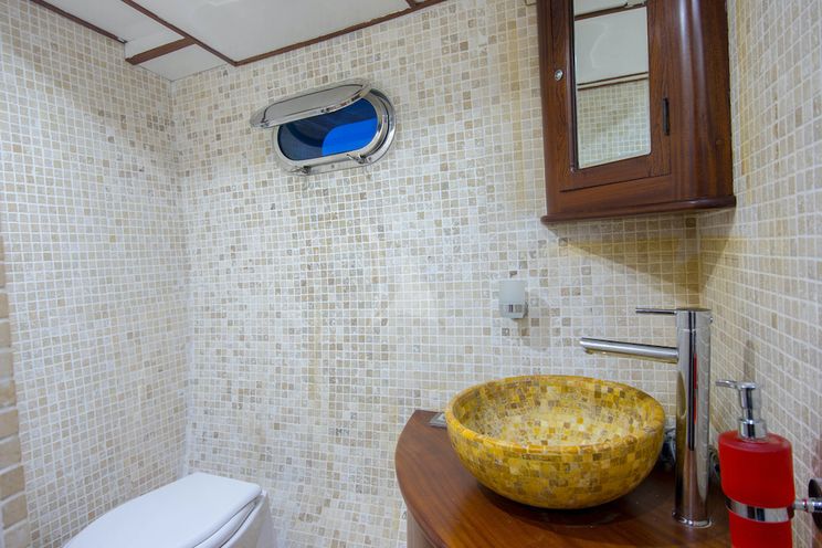 Charter Yacht DEA DEL MARE - Gulet - 5 Cabins - Turkey