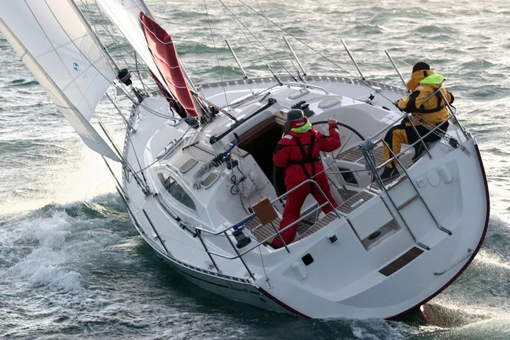 Charter Yacht Delphia 37 - 3 Cabins - Procida - Naples