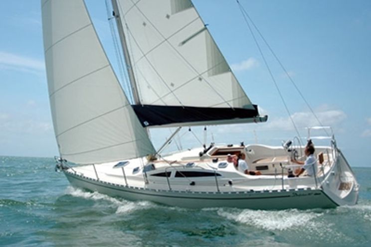 Charter Yacht Delphia 37.3 - 3 Cabins - Sibernik