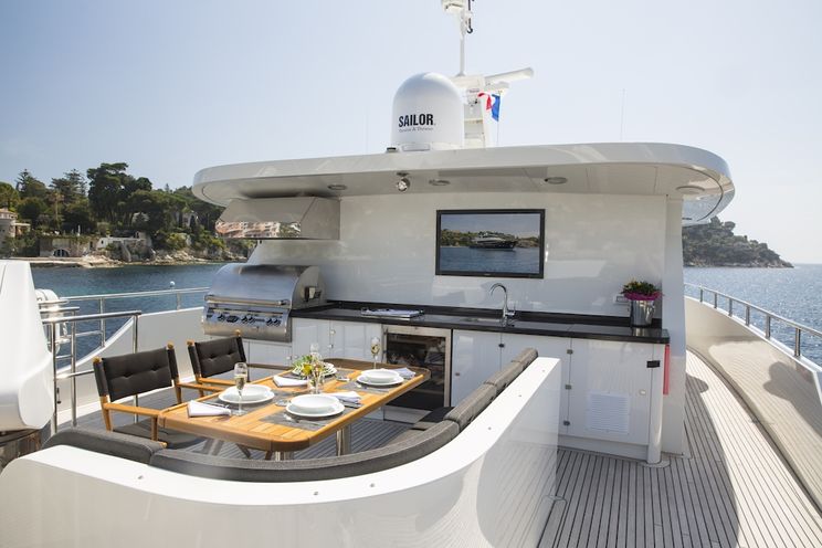 Charter Yacht DESTINY - Fifth Ocean Yachts 23.9m - 4 Cabins - Cannes - Antibes - Golfe Juan - Monaco - St Tropez