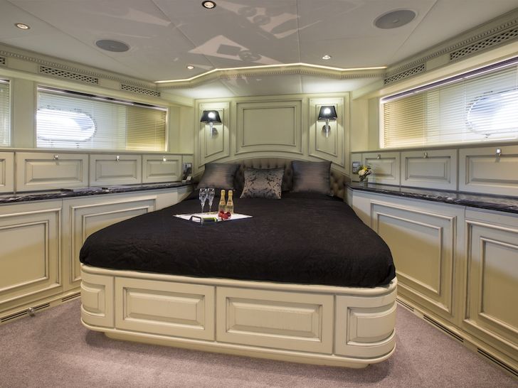 VIP Cabin