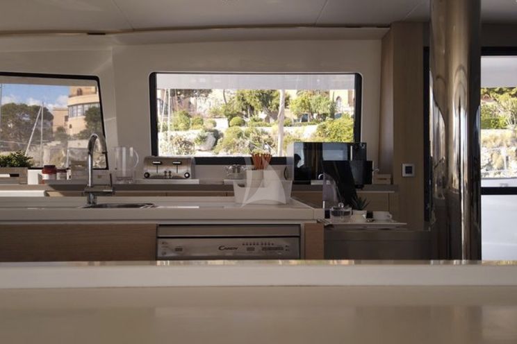 Charter Yacht DIDYMOS - Bali 5.4 - 5 Cabins - Palermo - Sicily - Naples - Riviera - Corsica - Sardinia