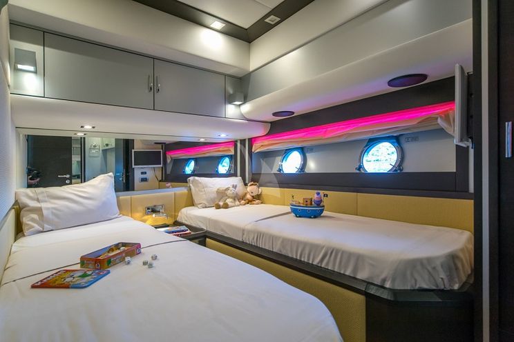 Charter Yacht DISCOVERY - Dominator 20m - 3 Cabins - Split - Hvar - Dubrovnik