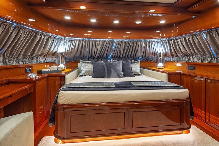 Charter Yacht DIVINE - Posillipo 99 - 5 cabins - Athens - Mykonos - Paros