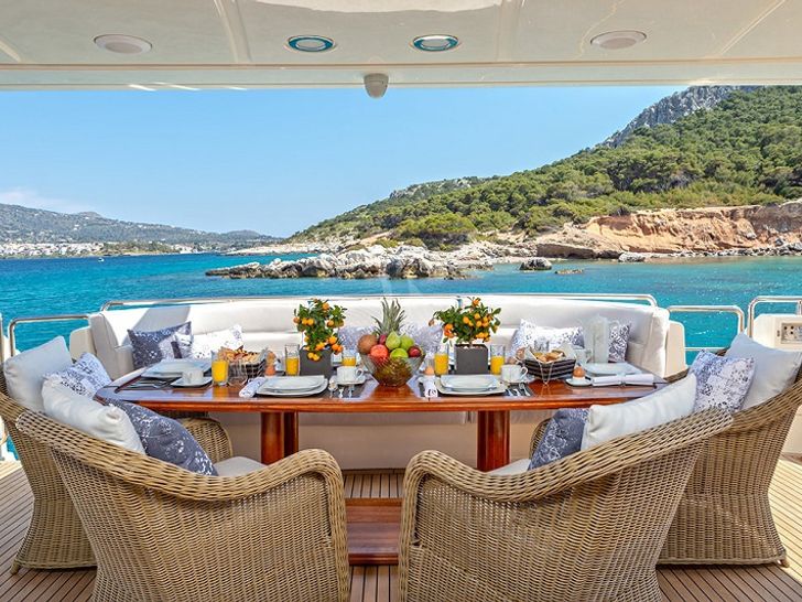 DIVINE - Aft Dining Area DIVINE - Aft Dining Area