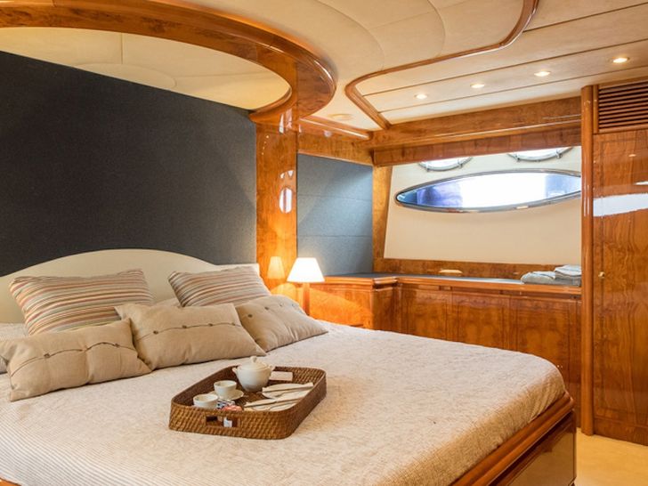 Master Cabin Master Cabin