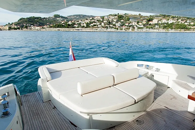 Charter Yacht DONNA LOKA - Azimut 62S - 3 Cabins - Naples - Sorrento - Amalfi - Positano