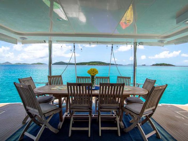 DOLPHIN DAZE - Aft Deck DOLPHIN DAZE - Aft Deck