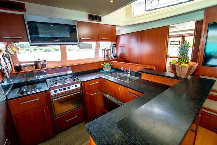 Charter Yacht DOLPHIN DAZE - Leopard 58 - 5 cabins - St Thomas - St John - St Croix