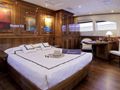 DRAGON Motor Yacht VIP Cabin