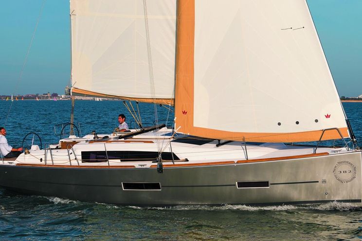 Charter Yacht Dufour 382 - 3 cabins - Antibes