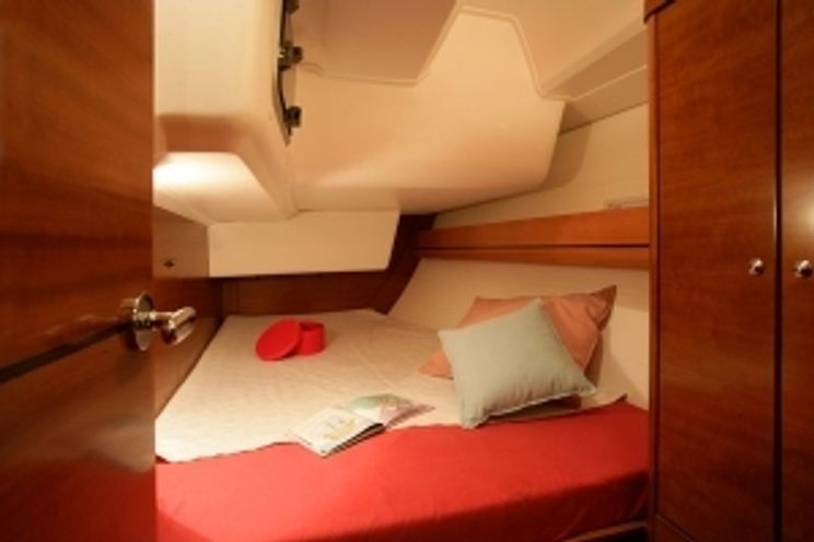 Charter Yacht Dufour 405 - 3 Cabins - Golfe Juan - South of France