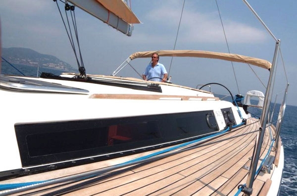 Charter Yacht ZEPHYR - Dufour 525 Grand Large - 3 Cabins - Port Grimaud - St Tropez - Porquerolles