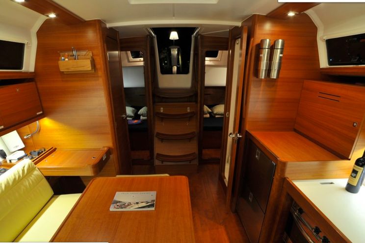 Charter Yacht Dufour 382 - 3 cabins - Portisco