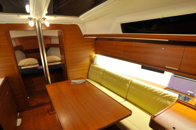 Charter Yacht Dufour 382 - 3 cabins - Portisco