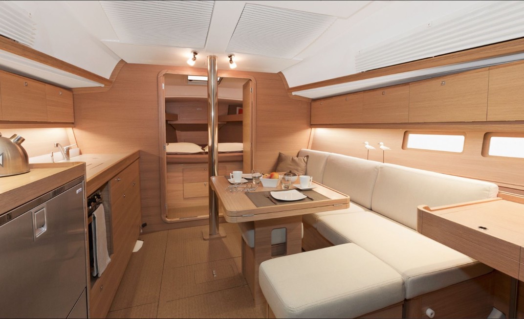 Charter Yacht Dufour 382 - 3 cabins(3 double cabins)- 2015 - Biograd - Split