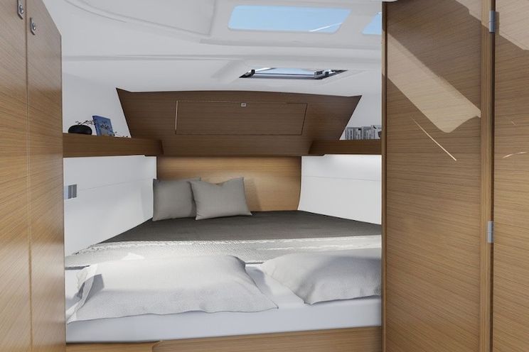 Charter Yacht Dufour 390 - 2019 - 3 cabins(3 double)- USVI - BVI