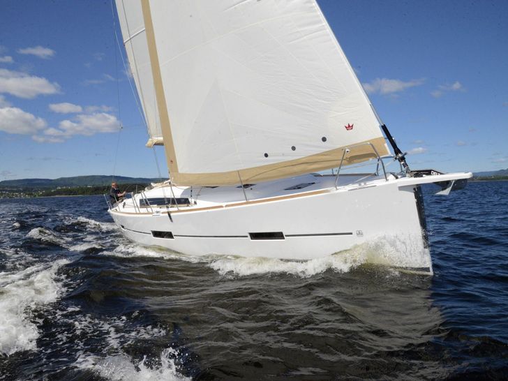 Dufour 412 Grand Large Dufour 412 Grand Large