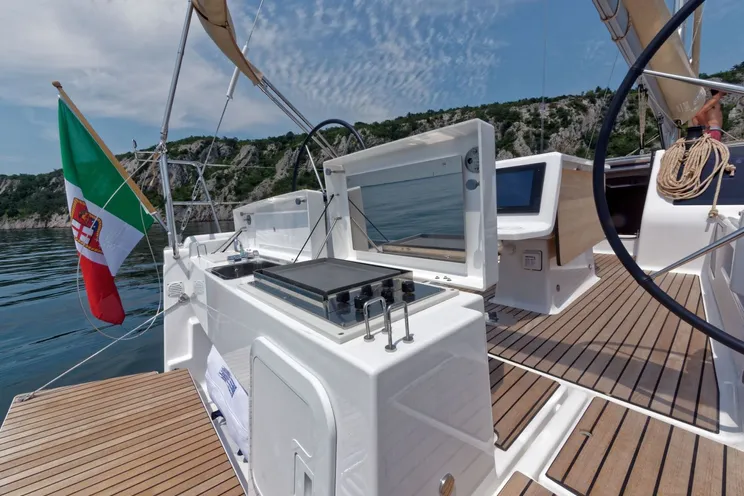 Charter Yacht Over the Rainbow