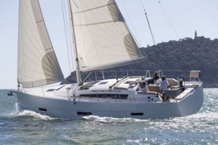 Charter Yacht Dufour 430 - 2020 - 4 cabins(3 double + 1 single)- Corfu - Lefkas