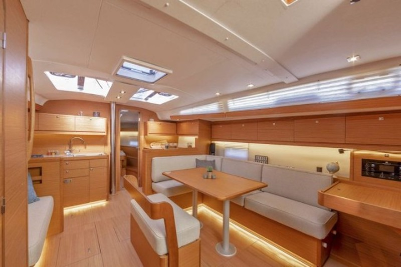Charter Yacht Dufour 430 - 2020 - 4 cabins(3 double + 1 single)- Corfu - Lefkas