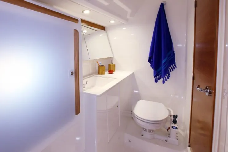 Charter Yacht Dufour 450 Grand Large - 2015 - 4 Cabins(4 double)- Horta - Azores - Portugal