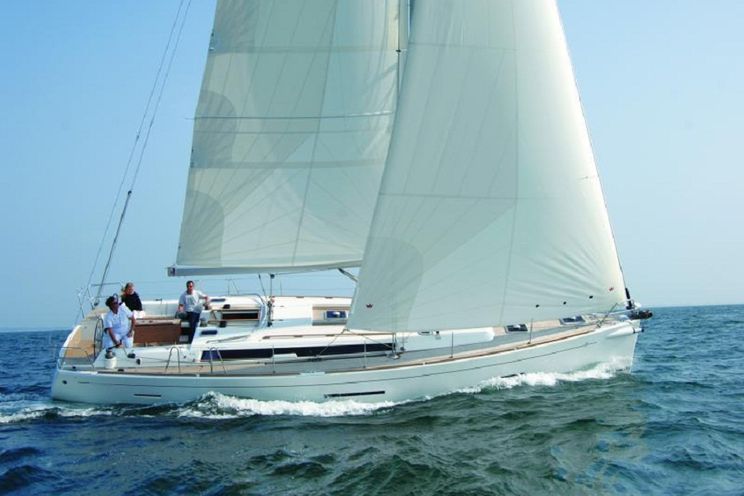 Charter Yacht Dufour 450 Grand Large - 2015 - 4 Cabins(4 double)- Horta - Azores - Portugal