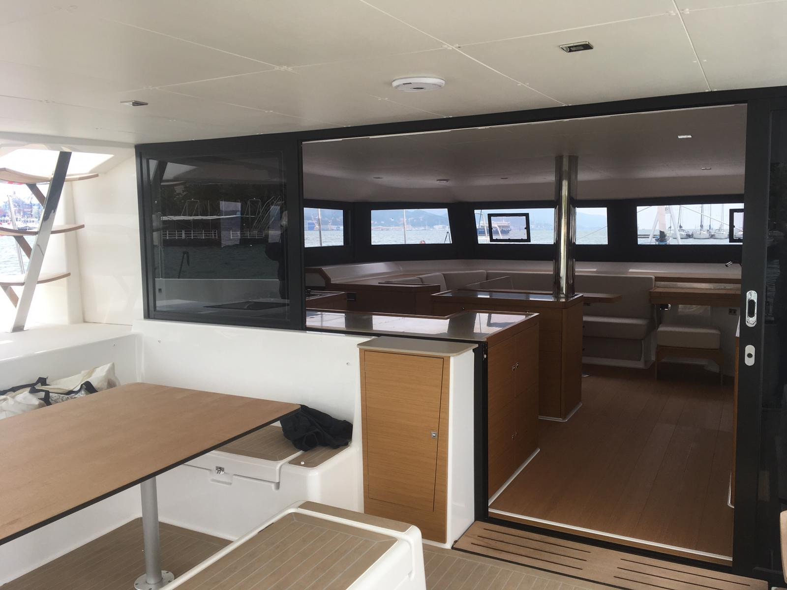 Charter Yacht Dufour 48 - 2019 - 4 double + 1 twin cabin
