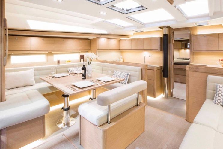 Charter Yacht Dufour 512 - 5 Cabins - 2017 - St Tropez