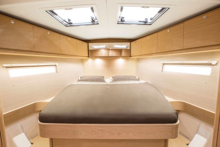 Charter Yacht Dufour 512 - 5 Cabins - 2017 - St Tropez