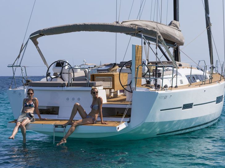 Dufour 520 Aft Dufour 520 Aft