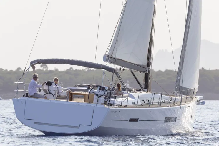Charter Yacht Dufour 520 - 2018 - 4 + 1 cabins(4 double + 1 bunk)- Tuscany - Elba