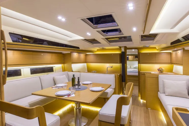 Charter Yacht Dufour 520 - 2018 - 4 + 1 cabins(4 double + 1 bunk)- Tuscany - Elba